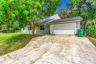 1131 SW London Ln, Port Saint Lucie, FL 34953 - Photo 4