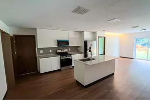 332 Lake Crescent Dr, Debary, FL 32713 - Photo 2