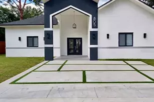 805 Hymon Cir, Bunnell, FL 32110 - Photo 1