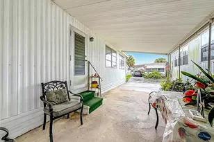7490 46th Ave N, Saint Petersburg, FL 33709 - Photo 4