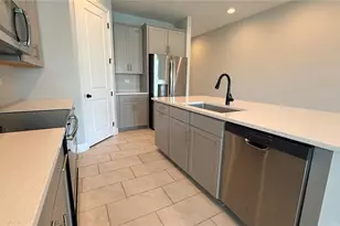 3550 Bristol Cove Ln, Saint Cloud, FL 34772 - Photo 8