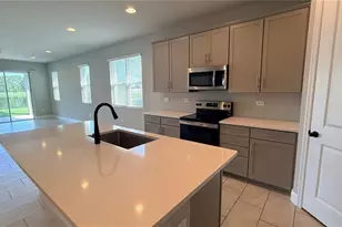 3550 Bristol Cove Ln, Saint Cloud, FL 34772 - Photo 6