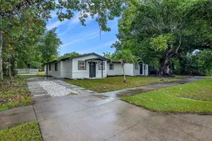 842 Dennis Ave, Orlando, FL 32807 - Photo 2