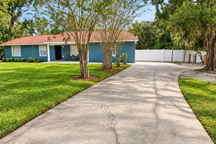 3368 Blossom St, Kissimmee, FL 34746 - Photo 2