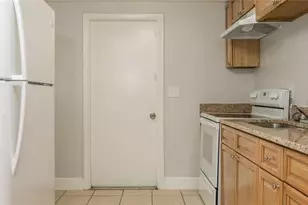 9416 Greystone Rd, Thonotosassa, FL 33592 - Photo 2