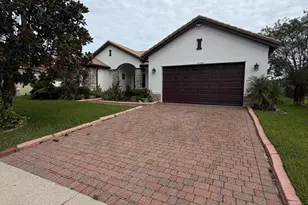 3894 Shoreview Dr Dr, Kissimmee, FL 34744 - Photo 1