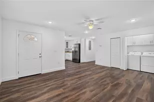 2426 6th St NE, Winter Haven, FL 33881 - Photo 8