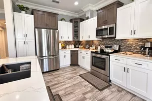3998 Pemberly Pines Cir, Saint Cloud, FL 34769 - Photo 12
