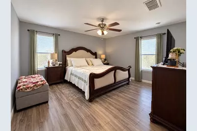 3998 Pemberly Pines Circle, Saint Cloud, FL 34769 - Photo 18