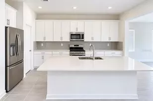 5554 Fiona Ln, Saint Cloud, FL 34771 - Photo 12