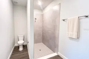 1045 9th Ave, Deland, FL 32724 - Photo 6