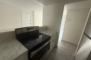 941 W Oak Ridge Rd, Orlando, FL 32809 - Photo 6