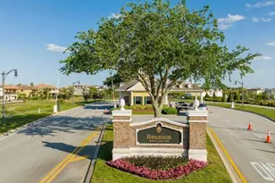 7904 Spectrum Dr, Kissimmee, FL 34747 - Photo 48