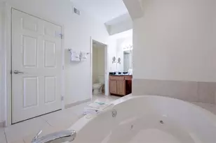 8125 Resort Village Dr, Orlando, FL 32821 - Photo 26