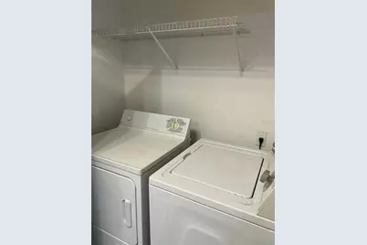 5500 Metrowest Boulevard #304, Orlando, FL 32811 - Photo 10