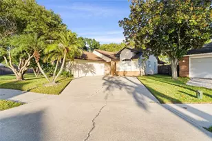 6428 Piccadilly Ln, Orlando, FL 32835 - Photo 1