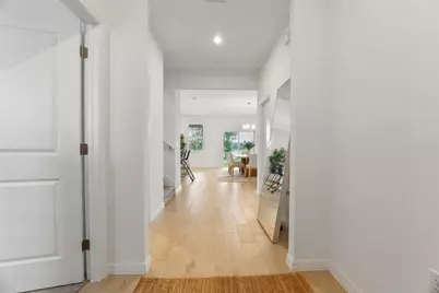 1742 Blue Lagoon Circle, Mascotte, FL 34753 - Photo 4