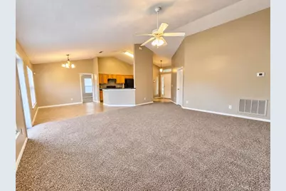 2011 Fawn Meadow Circle, Saint Cloud, FL 34772 - Photo 14
