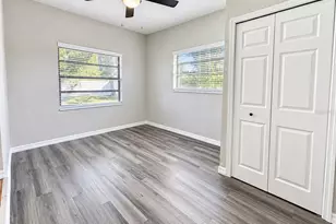 4692 Barley St, Orlando, FL 32811 - Photo 6