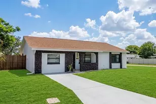 107 Iguala Dr, Kissimmee, FL 34743 - Photo 1