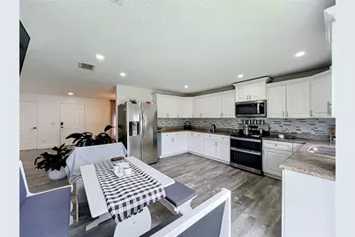 3275 Amberley Park Circle, Kissimmee, FL 34743 - Photo 24
