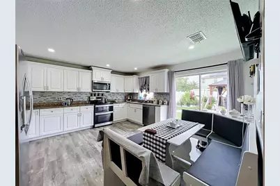 3275 Amberley Park Circle, Kissimmee, FL 34743 - Photo 12