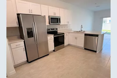 2844 Skyline Loop, Kissimmee, FL 34758 - Photo 4