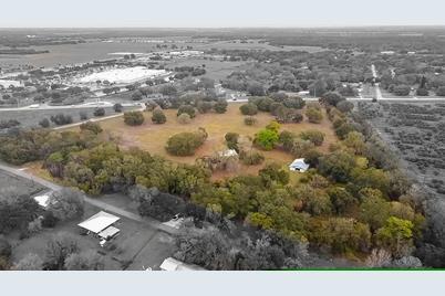 2483 SE Carlstrom Field Road, Arcadia, FL 34266 - Photo 1