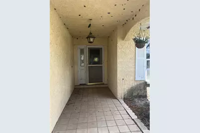 1404 Midoneck Court, Valrico, FL 33596 - Photo 2