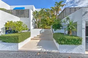 744 Bayport Wy, Longboat Key, FL 34228 - Photo 1