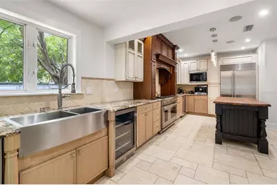 100 W Davis Boulevard, Tampa, FL 33606 - Photo 26