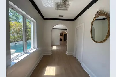 100 W Davis Boulevard, Tampa, FL 33606 - Photo 4