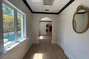 100 W Davis Blvd, Tampa, FL 33606 - Photo 4