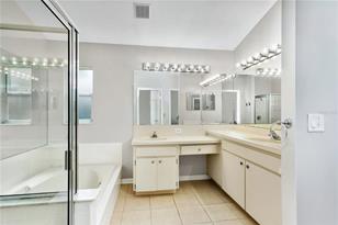 11933 Derbyshire Dr, Tampa, FL 33626 - Photo 16