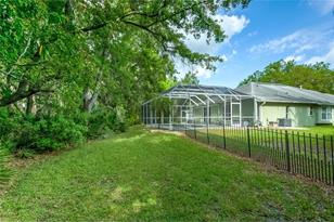 11933 Derbyshire Dr, Tampa, FL 33626 - Photo 6