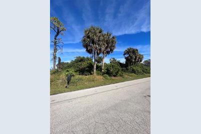 18482 Goodman Circle, Port Charlotte, FL 33948 - Photo 10