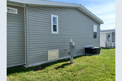 2140 Gondola Drive, Sarasota, FL 34238 - Photo 4