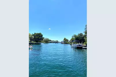 11205 W Bayshore Drive, Crystal River, FL 34429 - Photo 4