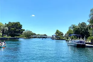 11205 W Bayshore Dr, Crystal River, FL 34429 - Photo 4