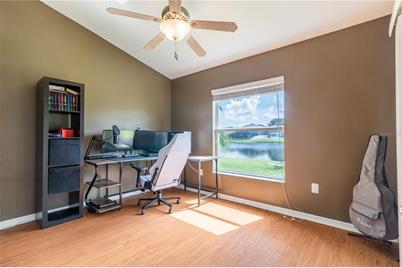 2316 Roanoke Springs Drive, Ruskin, FL 33570 - Photo 10