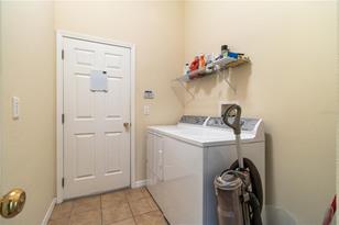 2316 Roanoke Springs Dr, Ruskin, FL 33570 - Photo 18