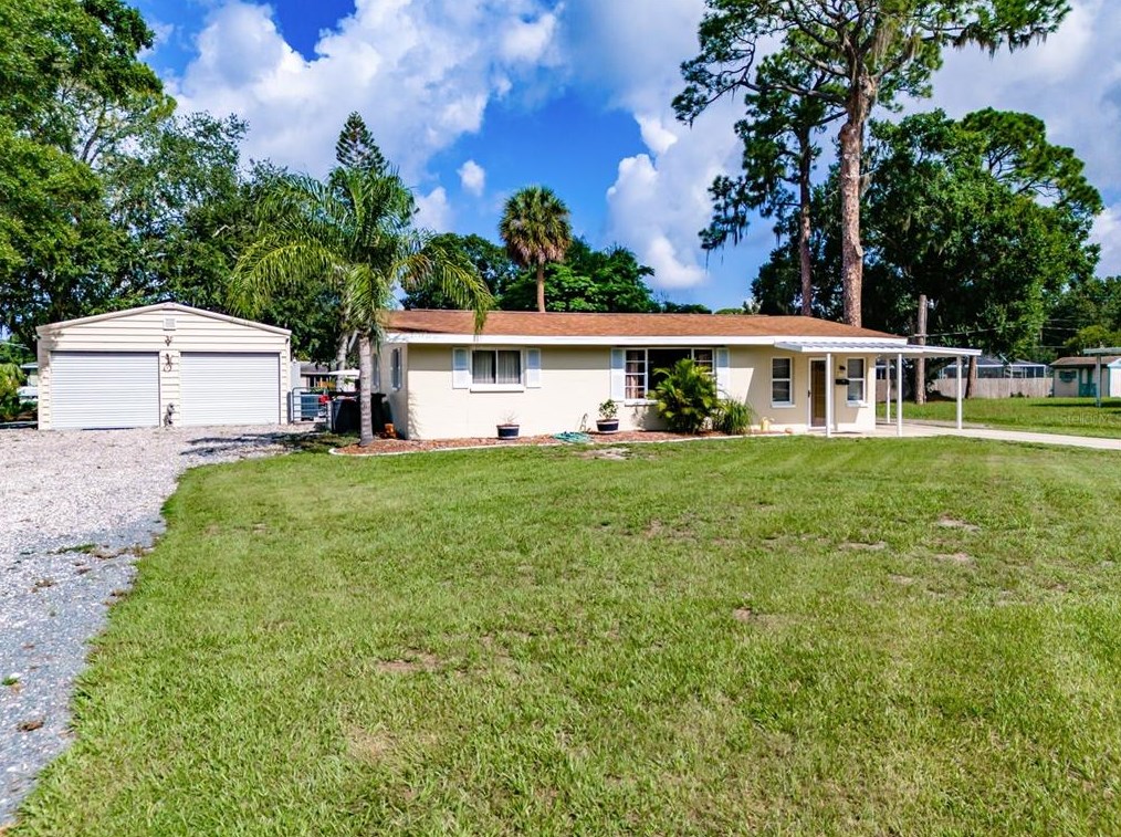 411 2nd St, Ruskin, FL 33570-4601