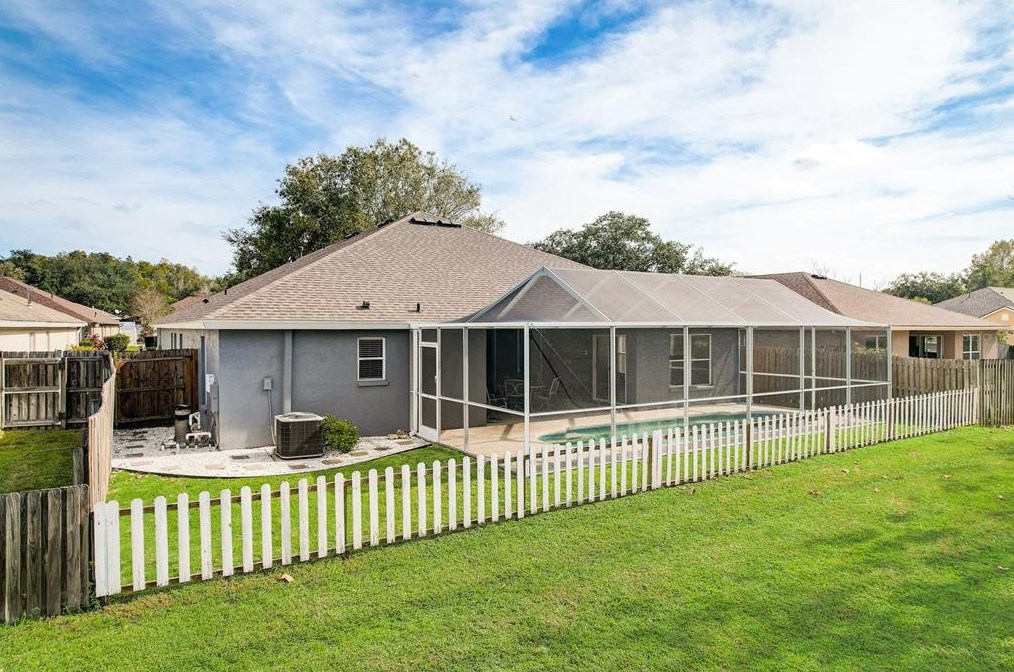 18204 Collridge Dr, Tampa FL  33647-2911 exterior