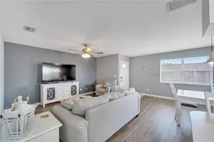 1013 Apollo Beach Blvd, Apollo Beach, FL 33572 - Photo 6