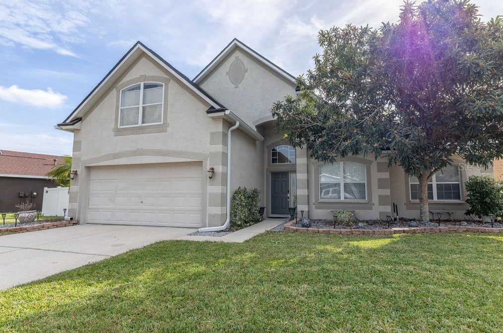 7624 Nottinghill Sky Dr, Ruskin, FL 33572