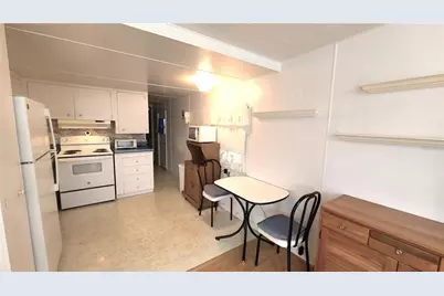 4851 W Gandy Boulevard #B4 L32, Tampa, FL 33611 - Photo 6