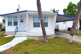 4851 W Gandy Blvd, Tampa, FL 33611 - Photo 1