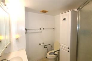 4851 W Gandy Blvd, Tampa, FL 33611 - Photo 18