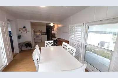 4851 W Gandy Boulevard #B4 L32, Tampa, FL 33611 - Photo 4