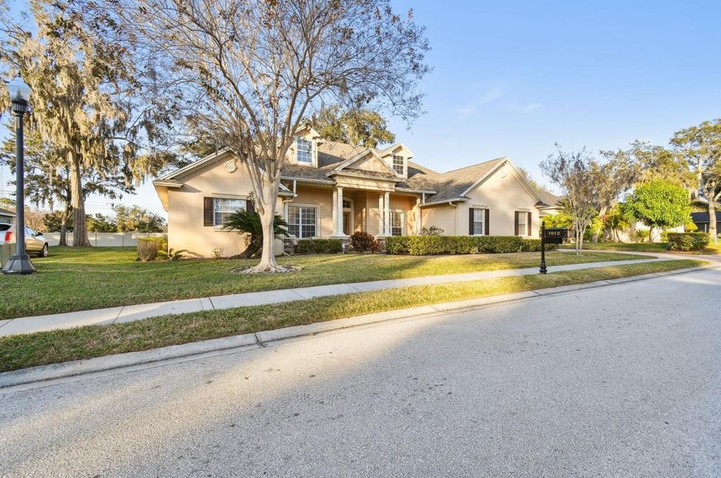 1012 Ashton Woods Ln, Lakeland, FL 33813-4820